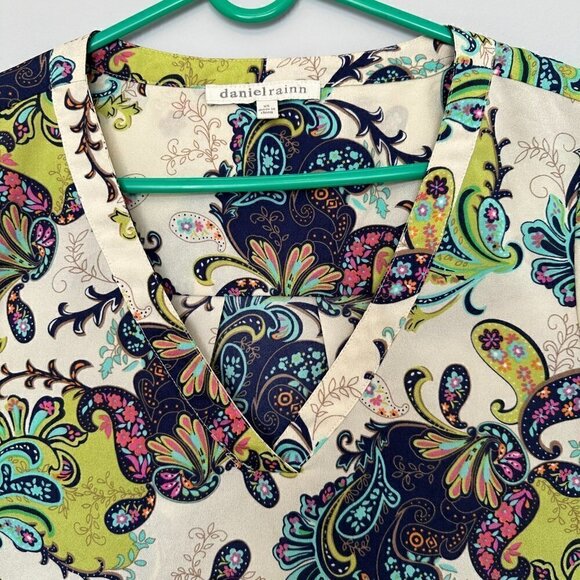Green Paisley V Neck Cap Sleeve Blouse Daniel Rainn Size Womens X-Small - Picture 4 of 5